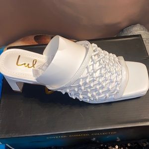 Brand new Lulu's dressy shoes - size 6 1/2